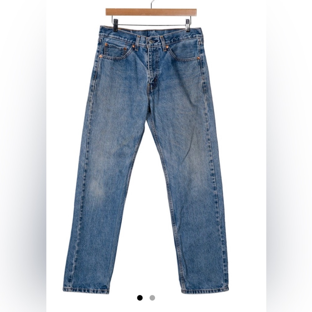 Vintage Levi’s 505 straight leg jeans mid-rise 33x32